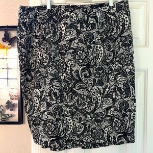 Lane Bryant Black and White Lace Floral Stretch Knit Pencil Skirt